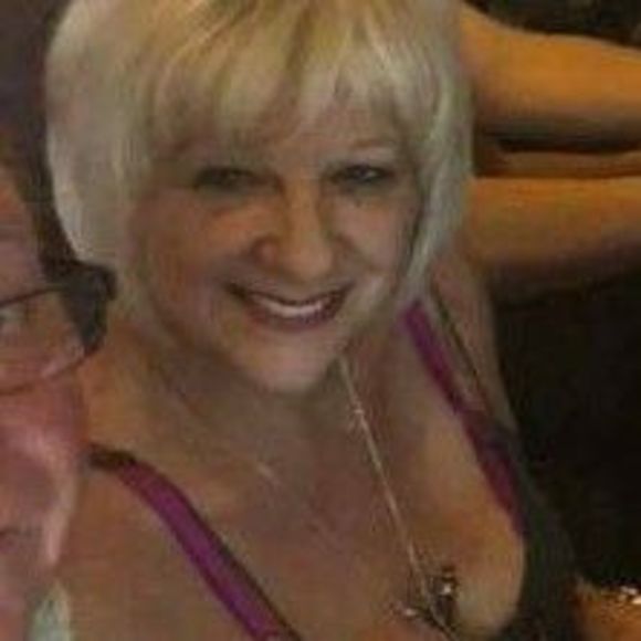 Meet your Posher, Joanie - Picture 1 of 1